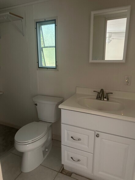 Building Photo - 3323 McKinley Rd