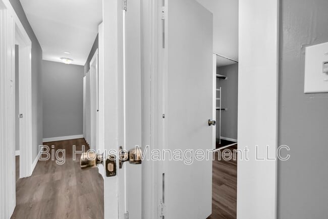 Building Photo - 3387 Ryon Ct