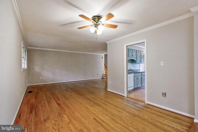 Building Photo - 2012 Friendship Ln