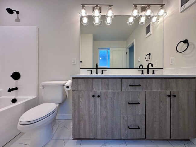 Building Photo - Brand New Built Single-Family Home in Powellhurst-Gilbert!