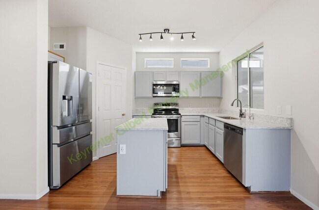 Building Photo - Beautiful Gilbert Home on a Corner Lot in Prime Location – Modern Comfort & Functional Living!