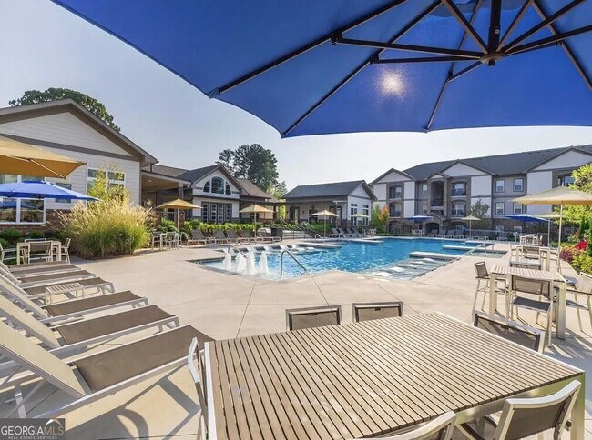 Building Photo - 2080 One White Oak Ln