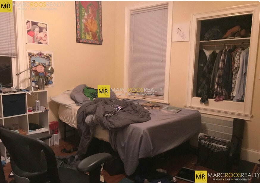 Building Photo - 731 Parker St