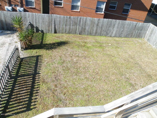 Building Photo - 1736 Naldo Ave