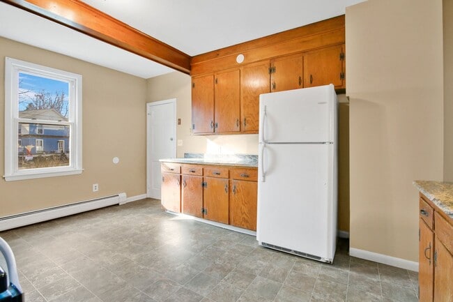 Building Photo - 15 Myrtle Ave