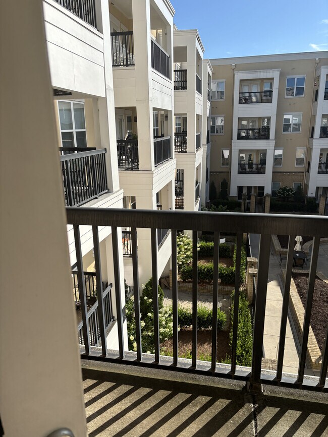 Building Photo - 870 Inman Village Pky NE