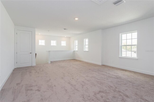 Building Photo - 10176 Brocksport Cir