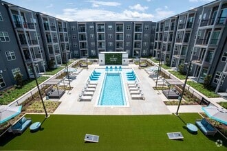 Pool Area - Palmer House Apartments