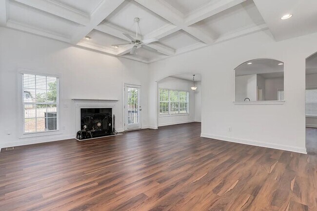 Building Photo - Beautiful home in Longcreek Plantation- Heritage Forest