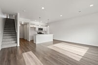 Building Photo - 4800-4802 E Fairview Ave