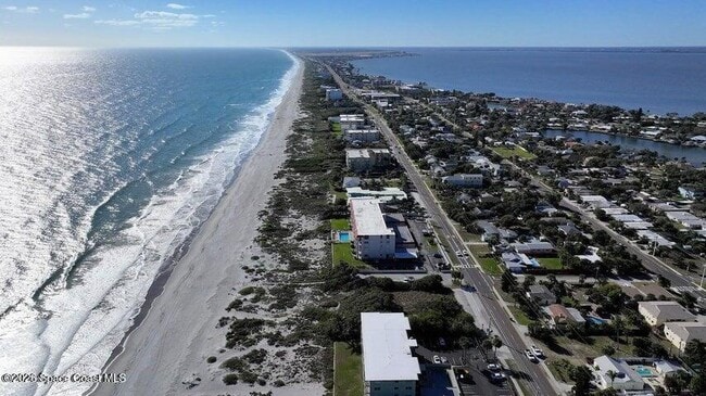 Building Photo - 1305 S Atlantic Ave