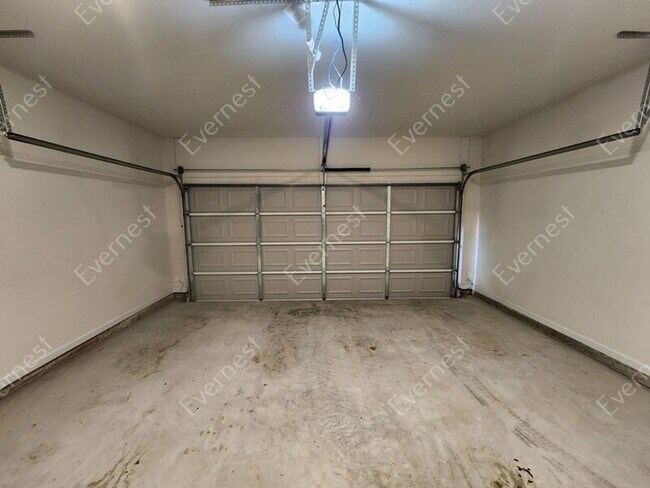 Building Photo - 4708 Fairfax Dr