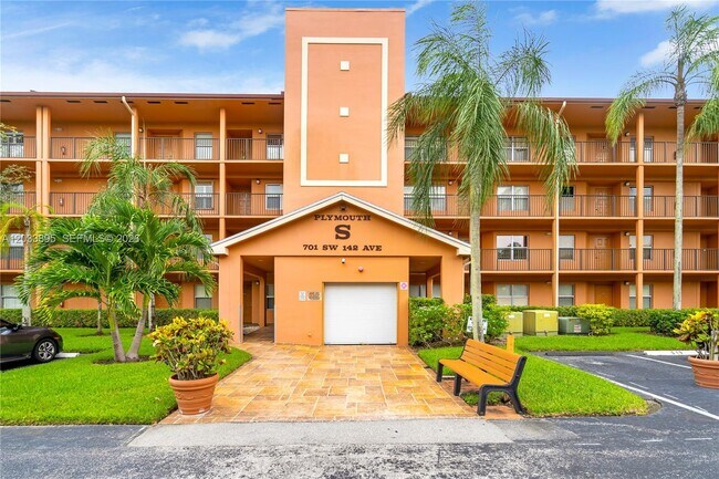 Building Photo - 701 SW 142nd Ave