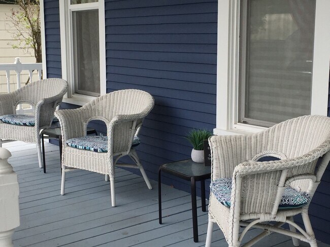 Covered porch - 510 E Garden Ave