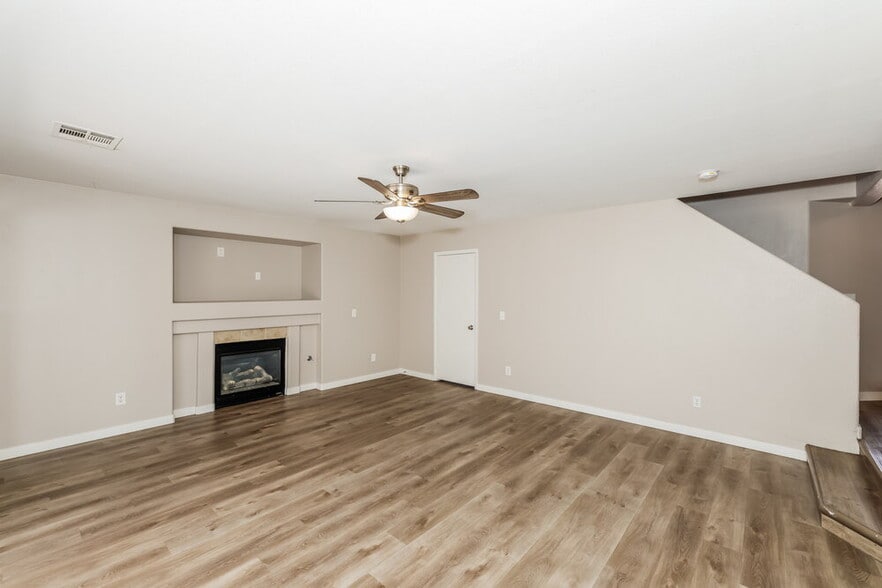 Building Photo - 951 Ostrich Fern Ct