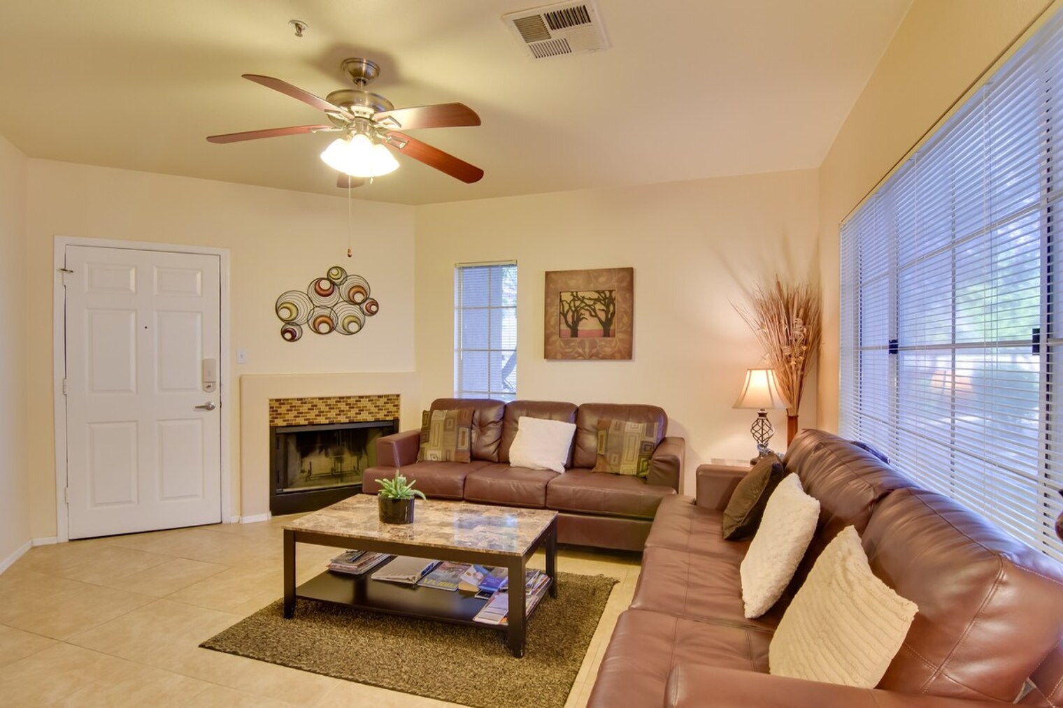 Building Photo - 9450 E Becker Ln