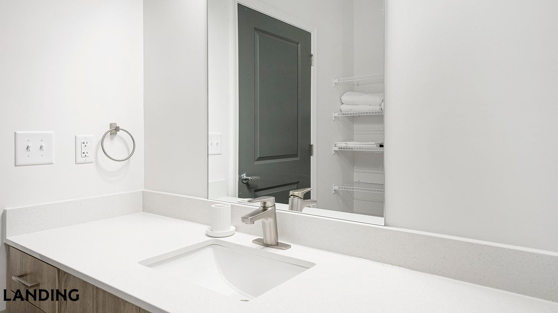 Building Photo - 2800 Milan Ct