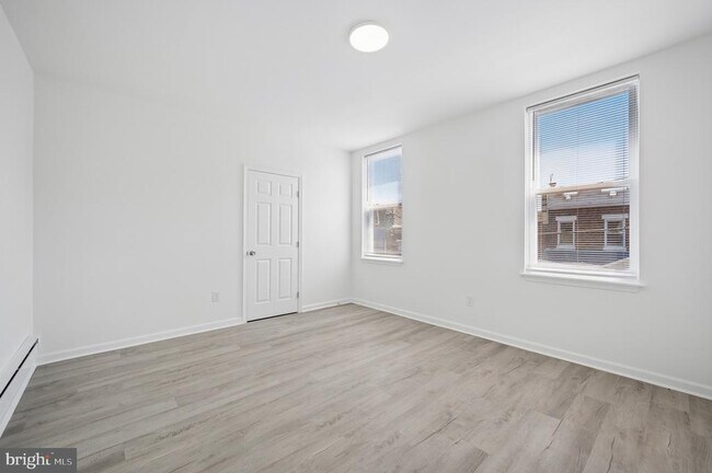 Building Photo - 247 Berkley St
