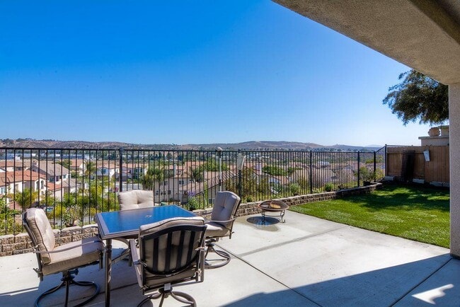 Building Photo - 5216 Topsail Dr