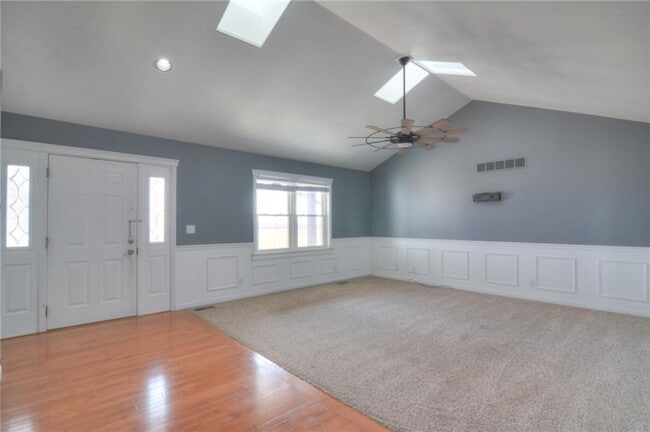 Building Photo - 3 bedroom in Decatur IL 62526