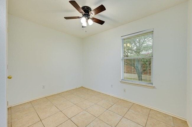 Building Photo - 308 Pheasant Ridge Dr