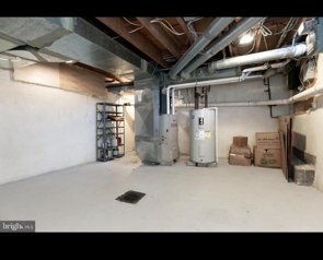 Building Photo - 871 N 5th St