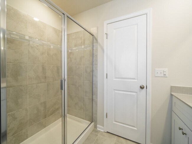 Building Photo - 10019 Ventfort Hall Dr