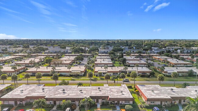 Building Photo - 5775 Fernley Dr W
