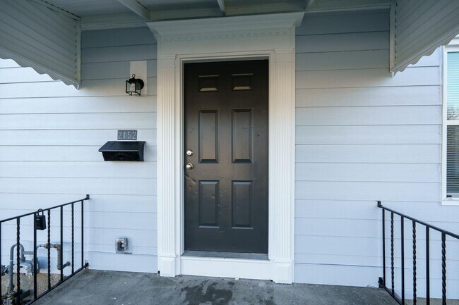 Building Photo - 2152 E Bataan Dr