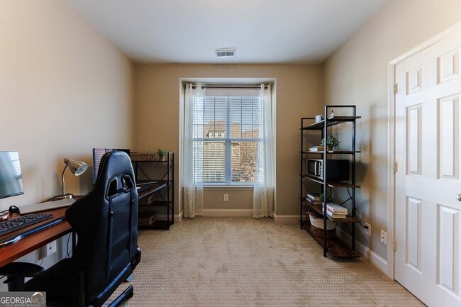 Building Photo - 2022 Cobblestone Cir NE