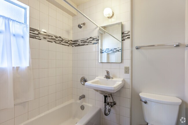 1BR, 1BA - 600SF - Gran Valle Apartments