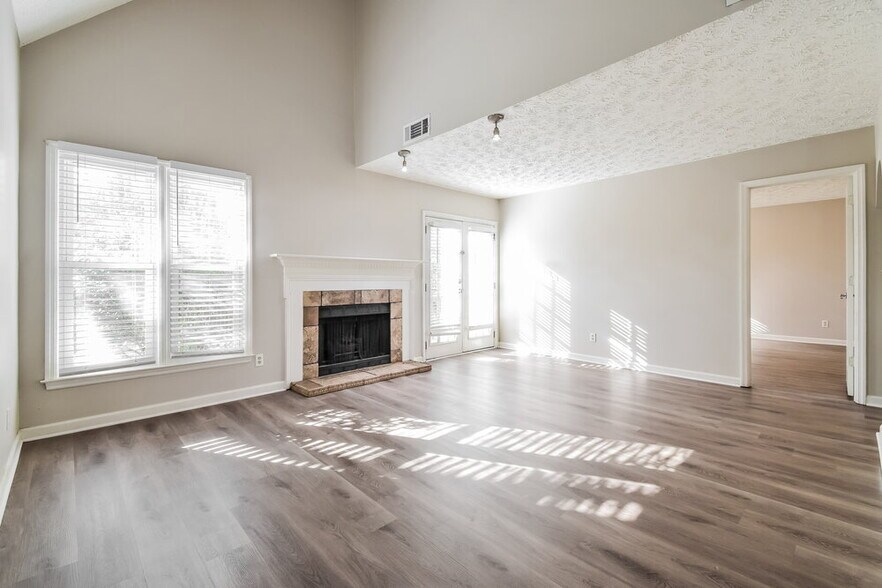 Building Photo - 4805 Shallow Farm Dr NE