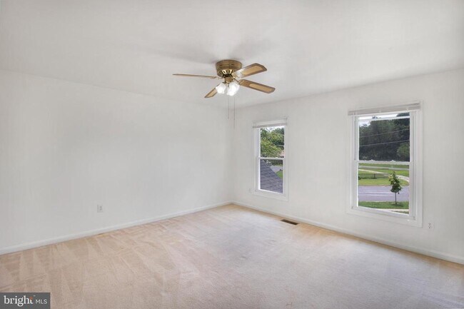 Building Photo - 13920 Wagon Way