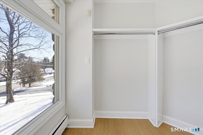 Building Photo - 2750 Whitney Ave