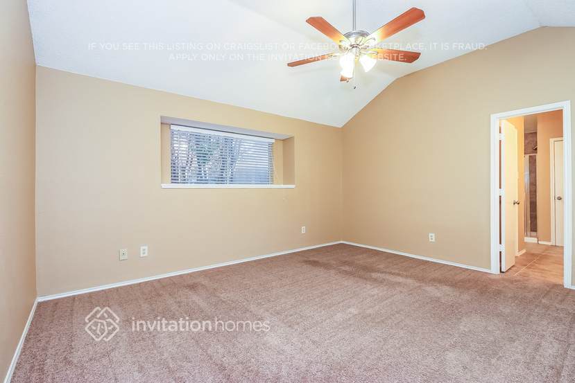 Building Photo - 4965 Briar Oaks Ln