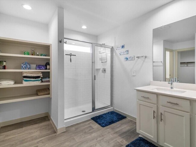 Building Photo - 1702 Maclane Ct