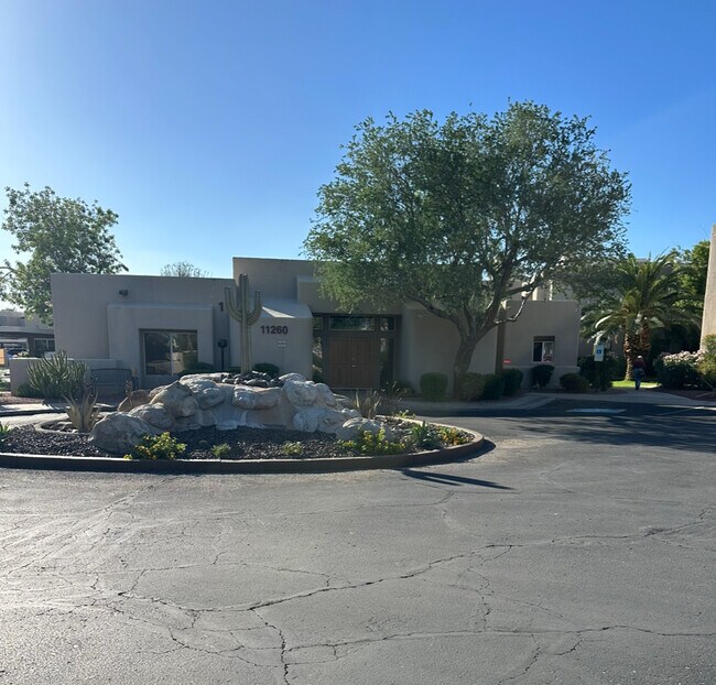 Building Photo - 11260 N 92nd St