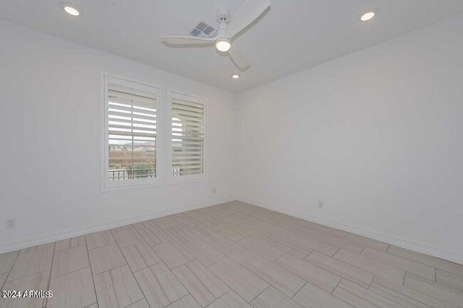 Building Photo - 29758 N 114th Dr
