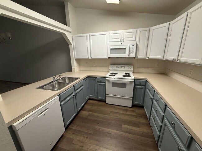 Building Photo - 2114 Water Blossom Ln