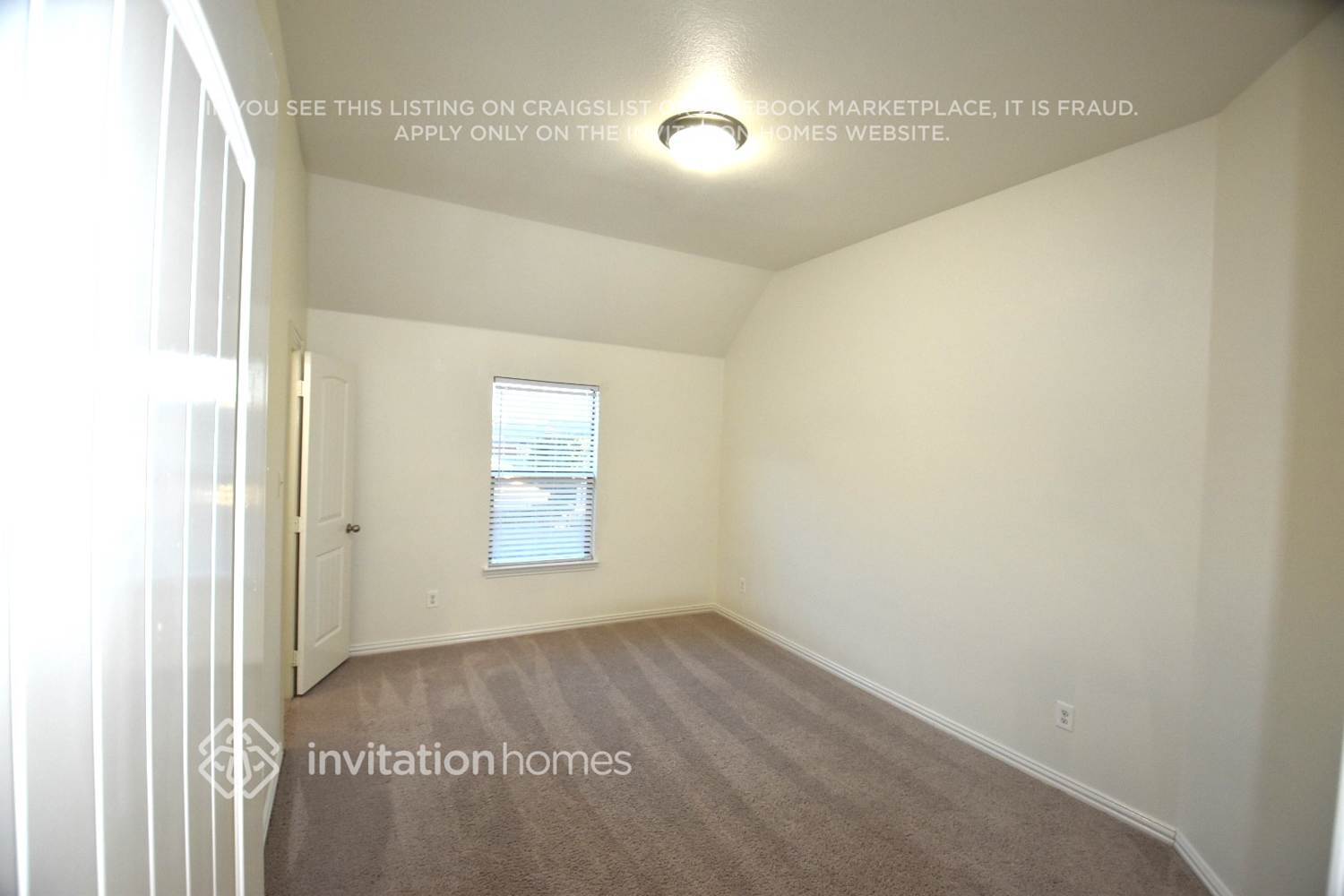 Building Photo - 1600 Quail Grove Dr