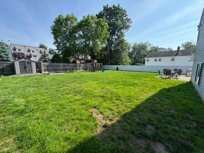 Building Photo - 37 Stoneham Dr