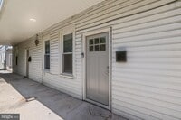 Building Photo - 531 Walton St
