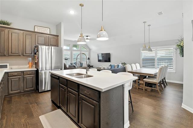 Building Photo - 5512 Pebble Dr