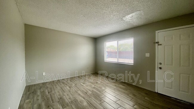 Building Photo - 5745 S Southland Blvd