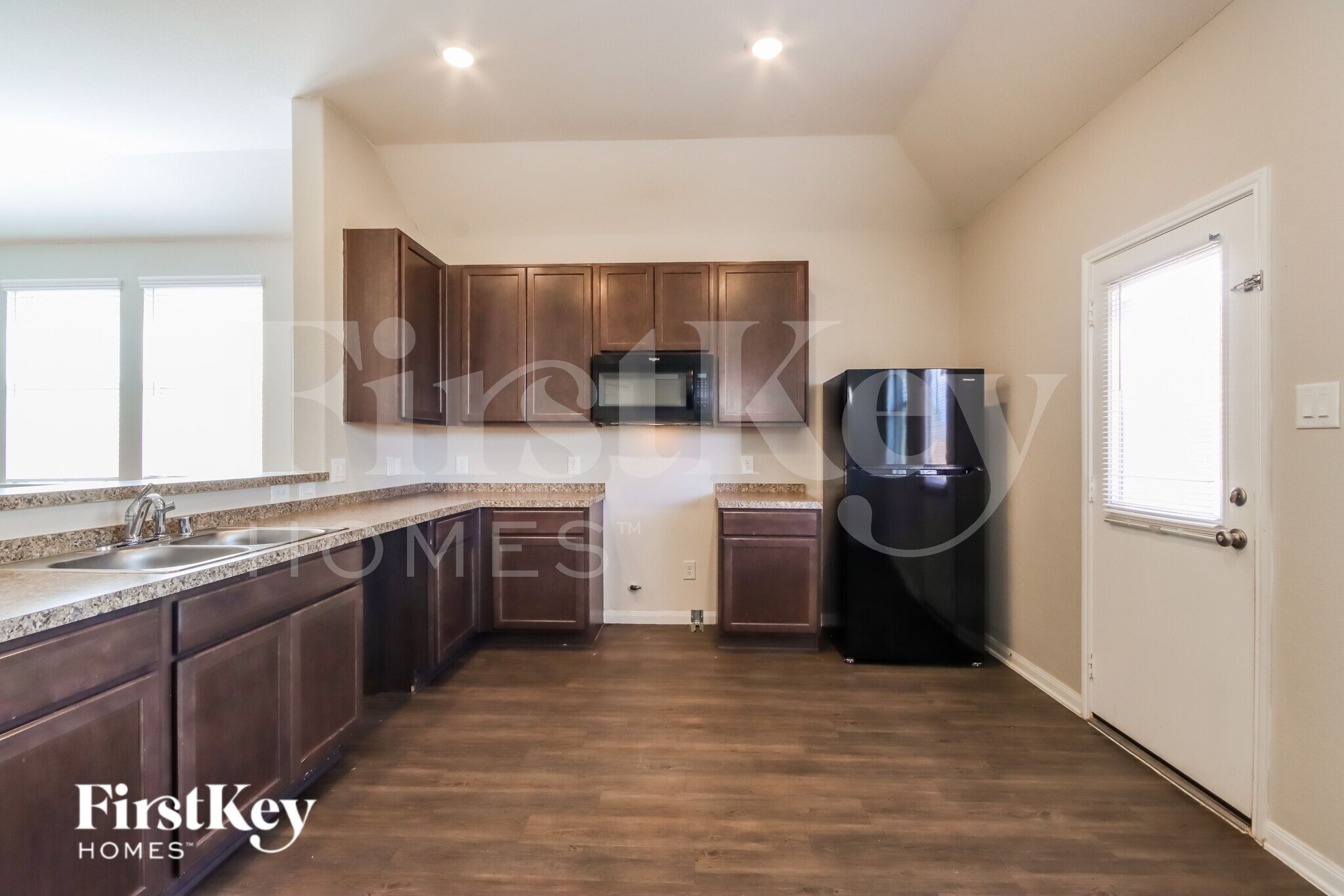 Building Photo - 26 Rd 5102F