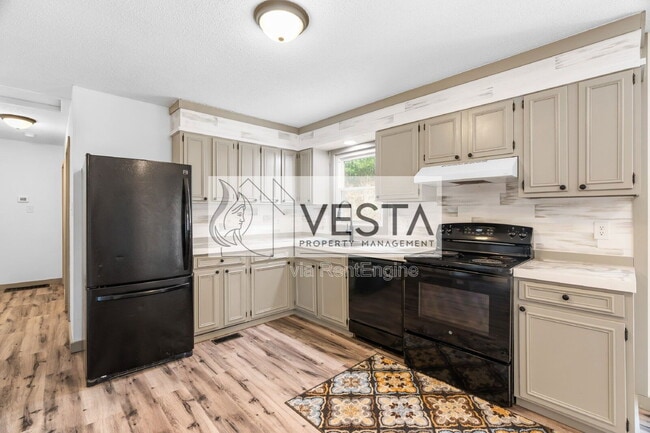 Building Photo - 326 New Salem Rd