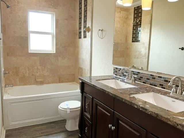 Building Photo - 2835 Pilgrims Point Dr