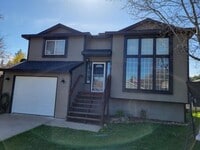 Building Photo - Home in Davis Park