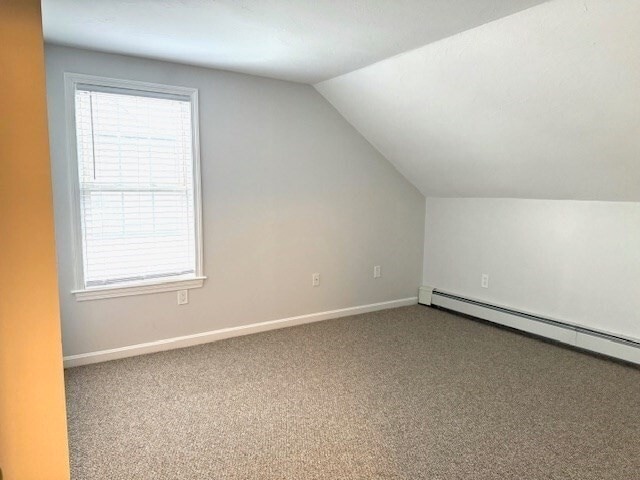 Building Photo - 51 Quaker Ln