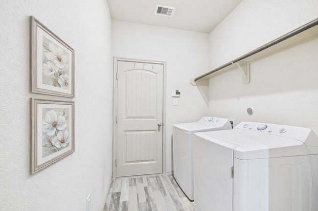 Building Photo - 5206 Rosehill Ridge Ct